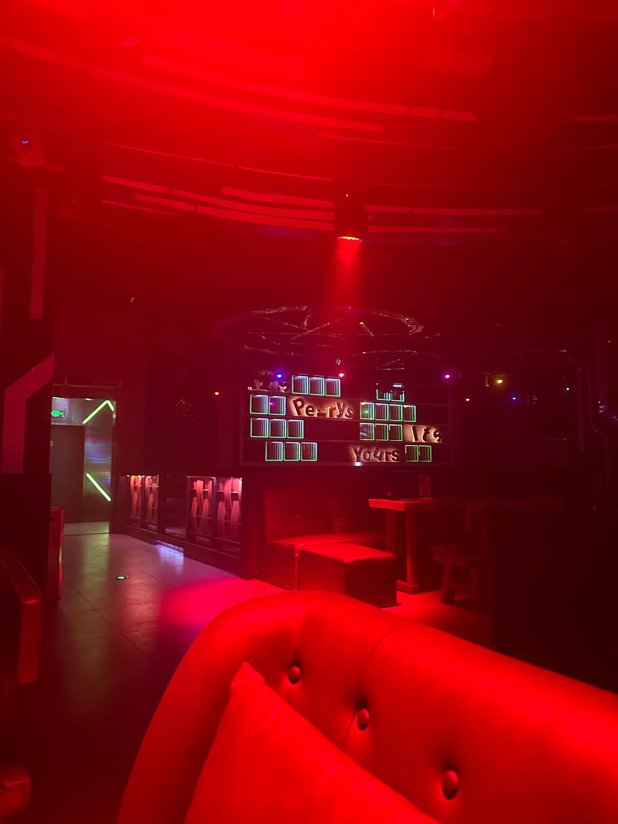 绍兴商务KTV低端场友聚 必点提示-嵊州市ktv预定